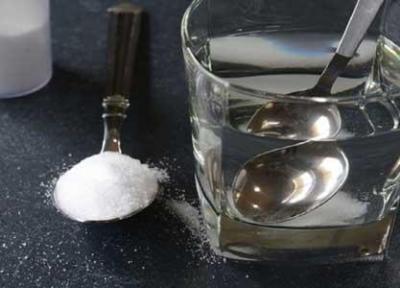 غرغره کردن آب و نمک در برابر علائم کروناویروس موثر است؟