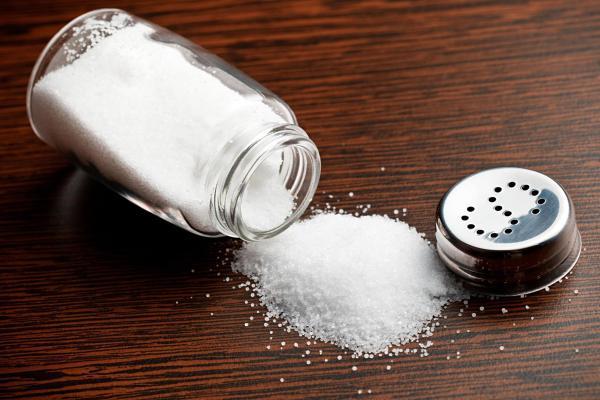 10 راه برای کاهش مصرف نمک